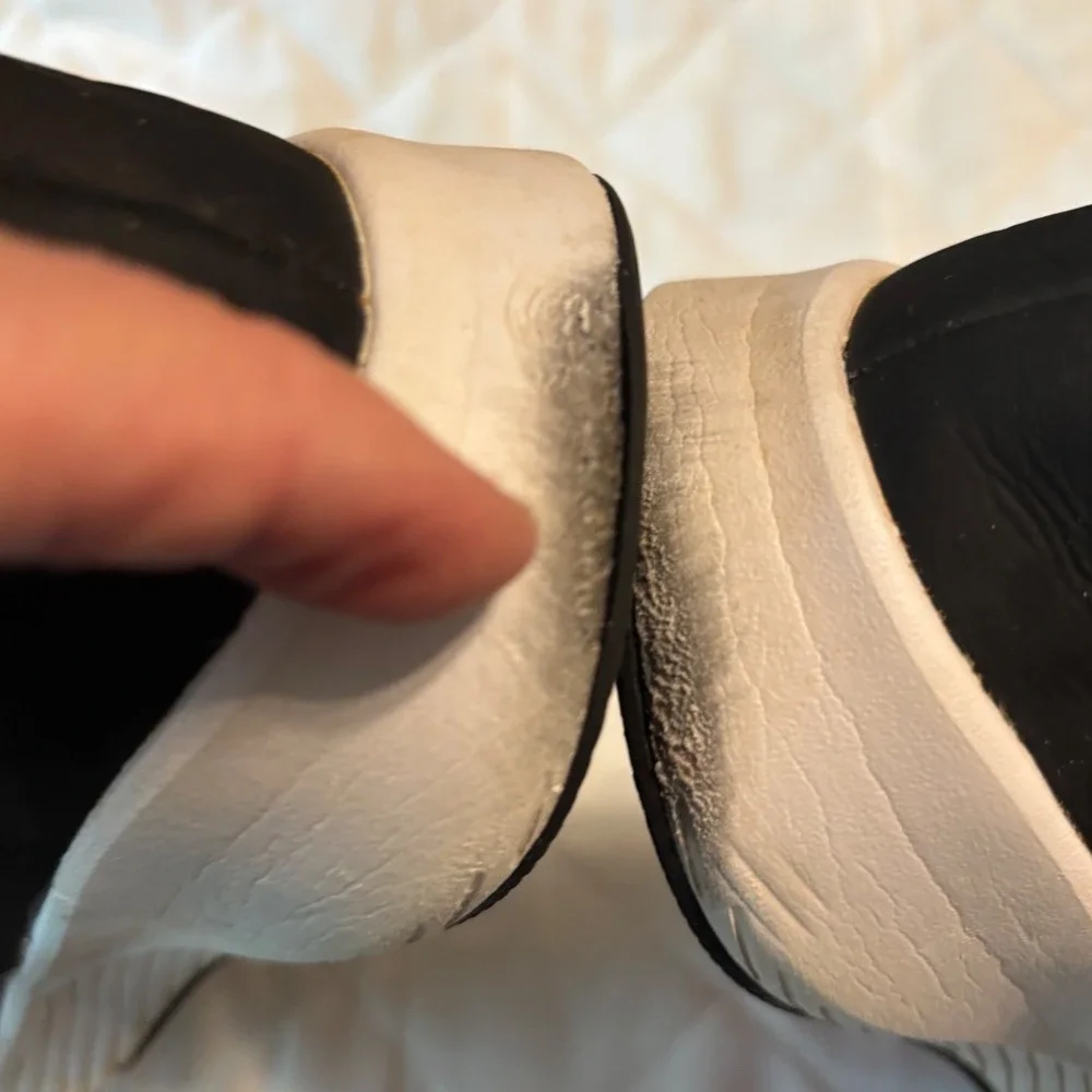Nike Star Runner Kids Running Shoes‎ Black White Sneakers Lightweight Size 5Y - Picture 8 of 9